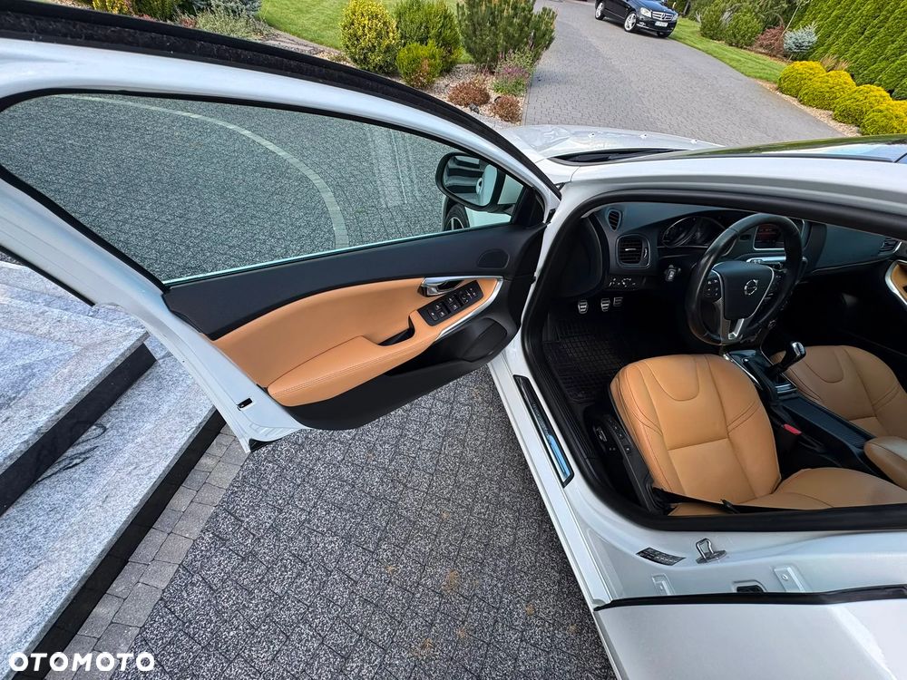 Volvo V40 D3 Drive-E Inscription - 24
