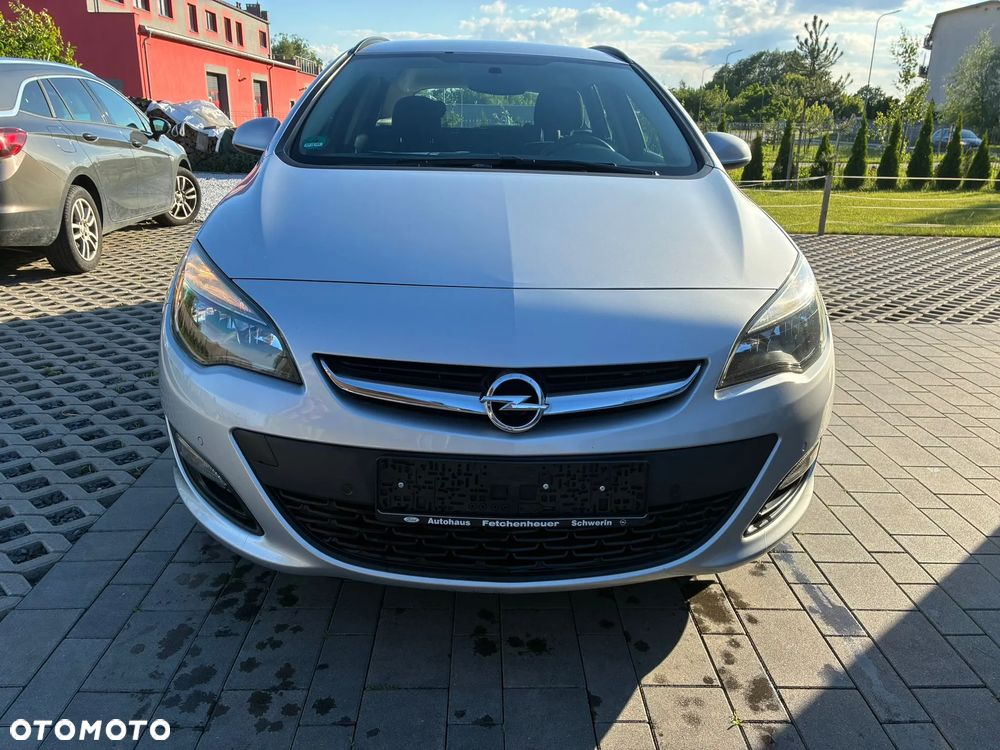 Opel Astra 1.4 T Cosmo EU6 - 3