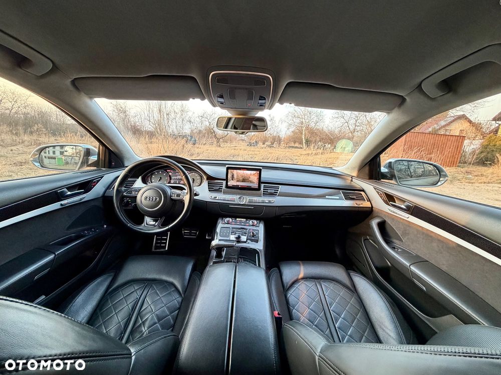 Audi S8 - 13