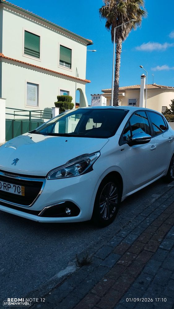 Peugeot 208 1.2 PureTech Style - 1