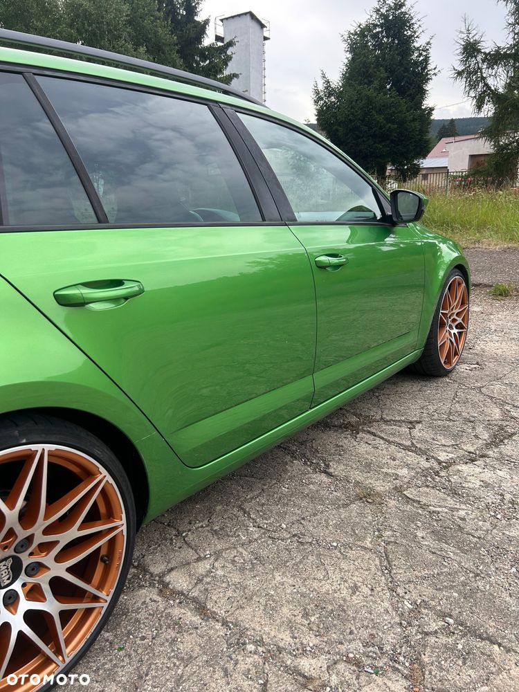 Skoda Octavia 2.0 TDI RS - 12