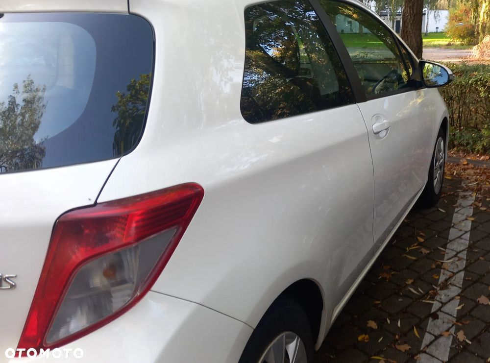 Toyota Yaris 1.0 Active - 11