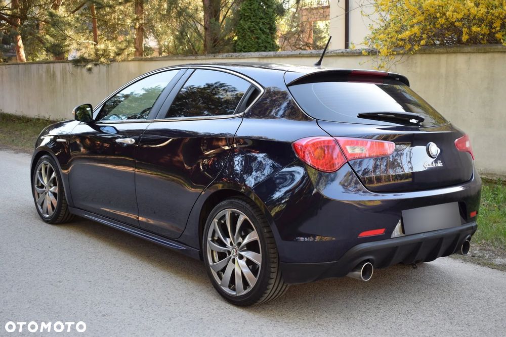 Alfa Romeo Giulietta 2.0 JTDM Distinctive - 8