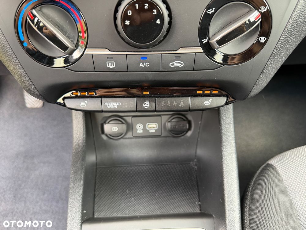 Hyundai i20 1.2 YES Plus - 34