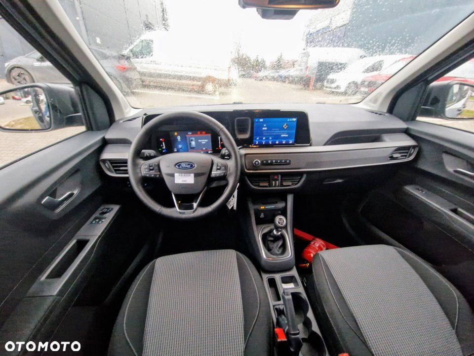 Ford Transit Courier - 6