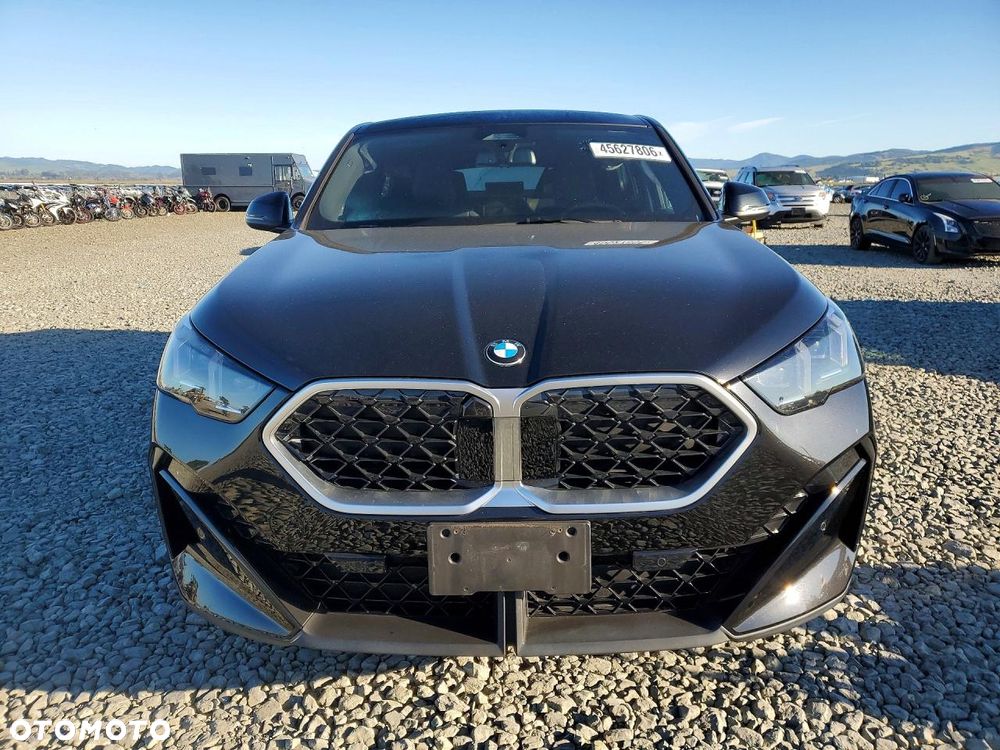 BMW X2 - 6