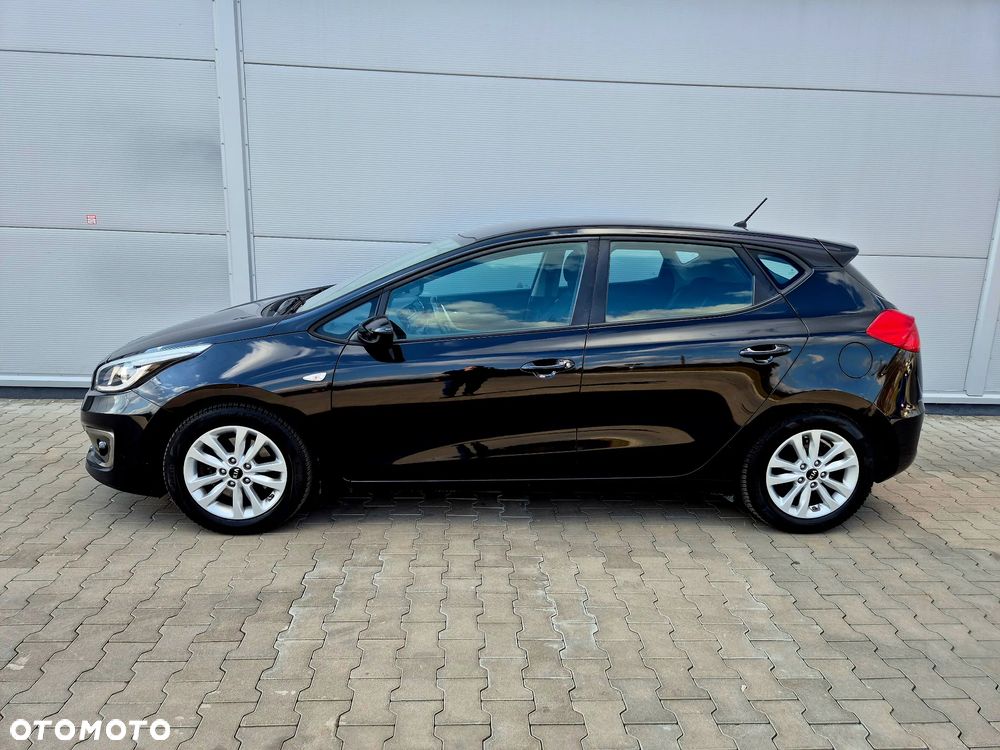Kia Ceed 1.4 L - 5