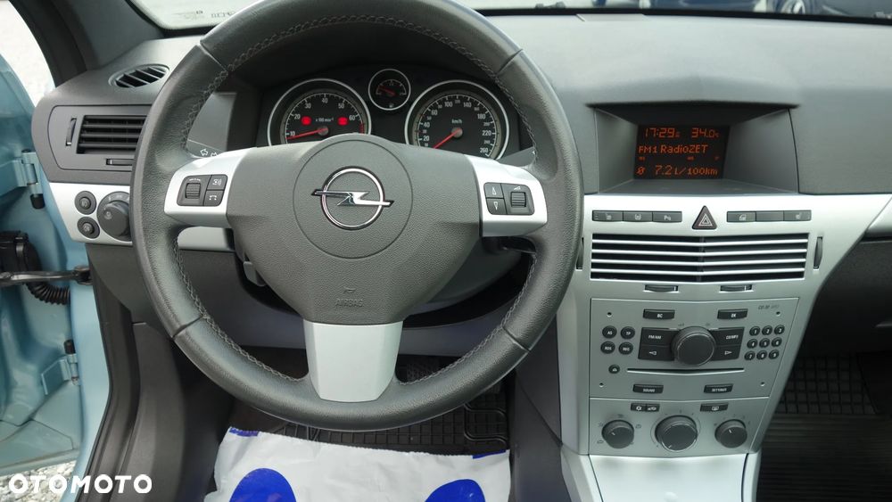 Opel Astra 1.8 Sport - 21