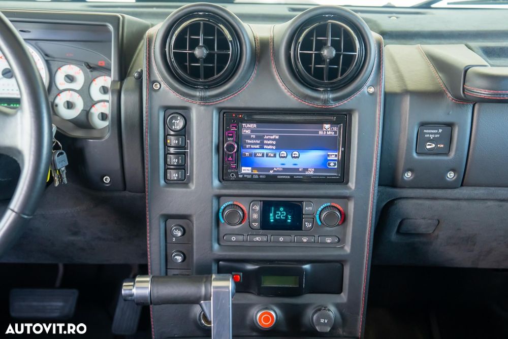 Hummer H2 - 18