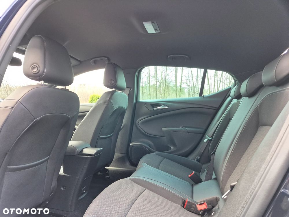 Opel Astra 1.4 Turbo Start/Stop Dynamic - 26