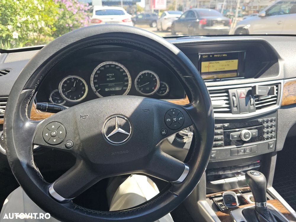 Mercedes-Benz E - 5