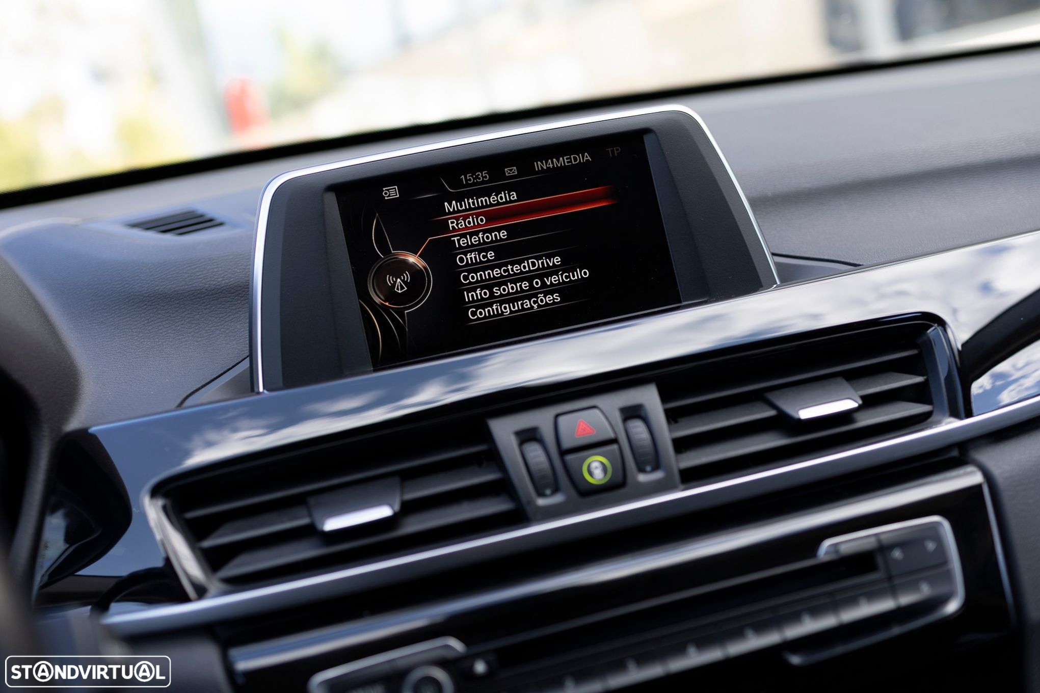BMW X1 16 d sDrive Line xLine - 34