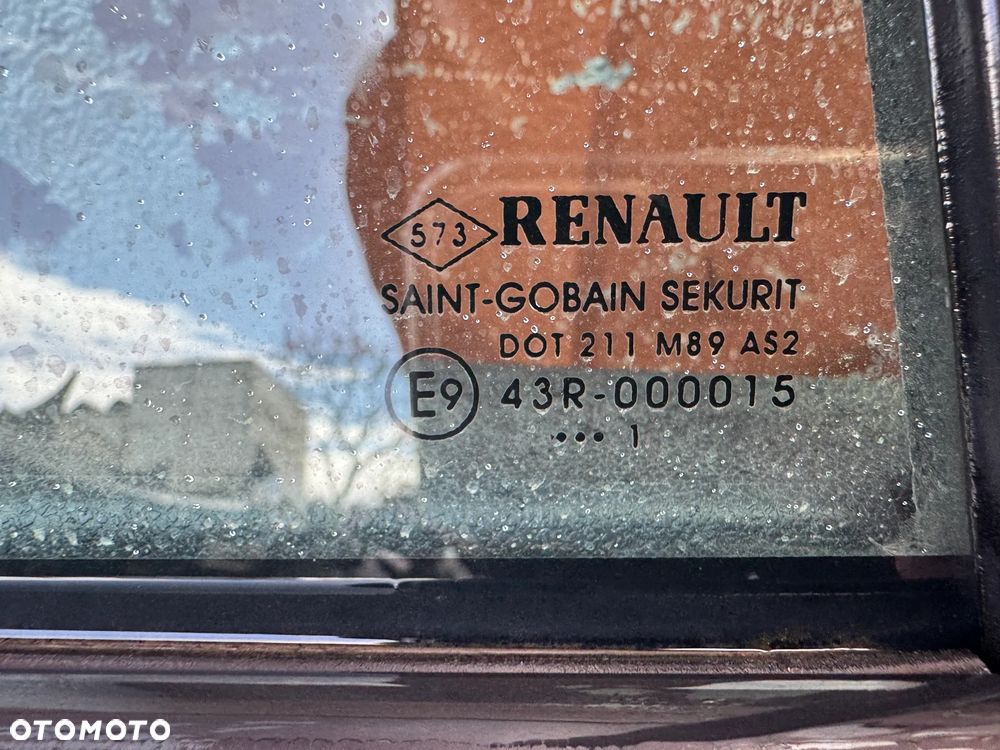 Drzwi prawe Renault Megane III KOMBI tył OE - 5