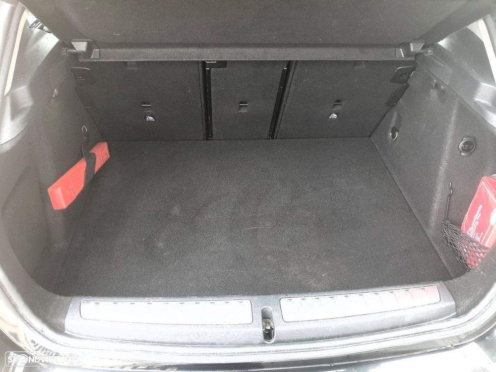 BMW 116 d Aut. Sport Line - 44