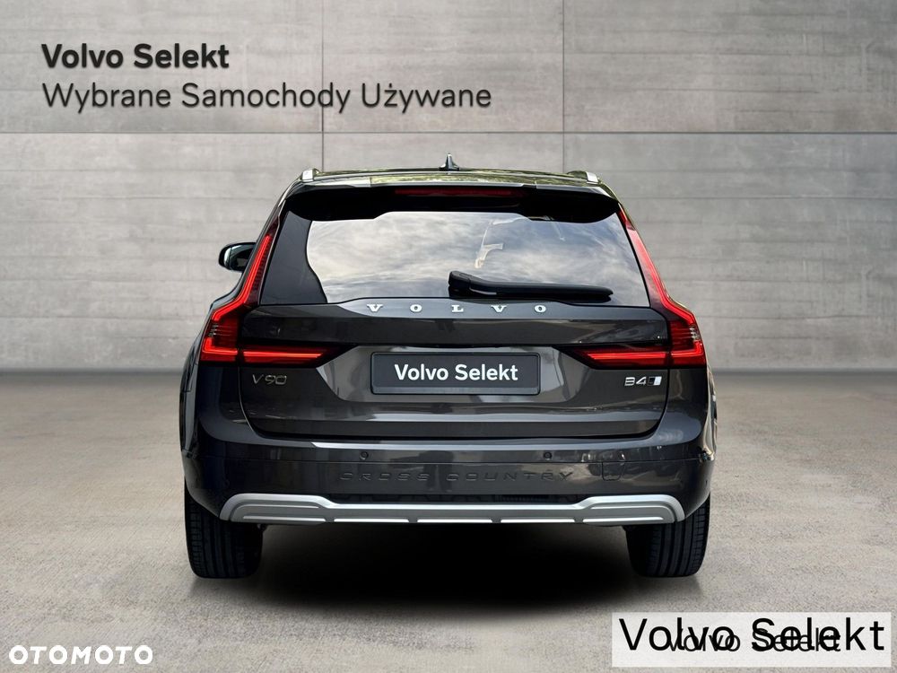 Volvo V90 Cross Country - 5