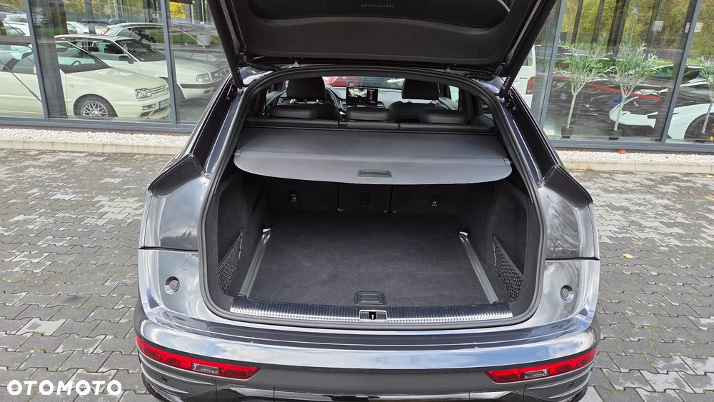 Audi Q5 Sportback - 32