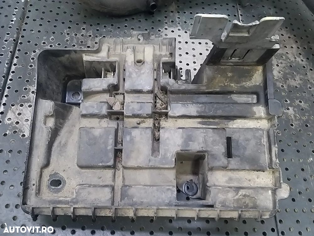 Capac suport baterie opel meriva a x03 13167332 600002190 - 3