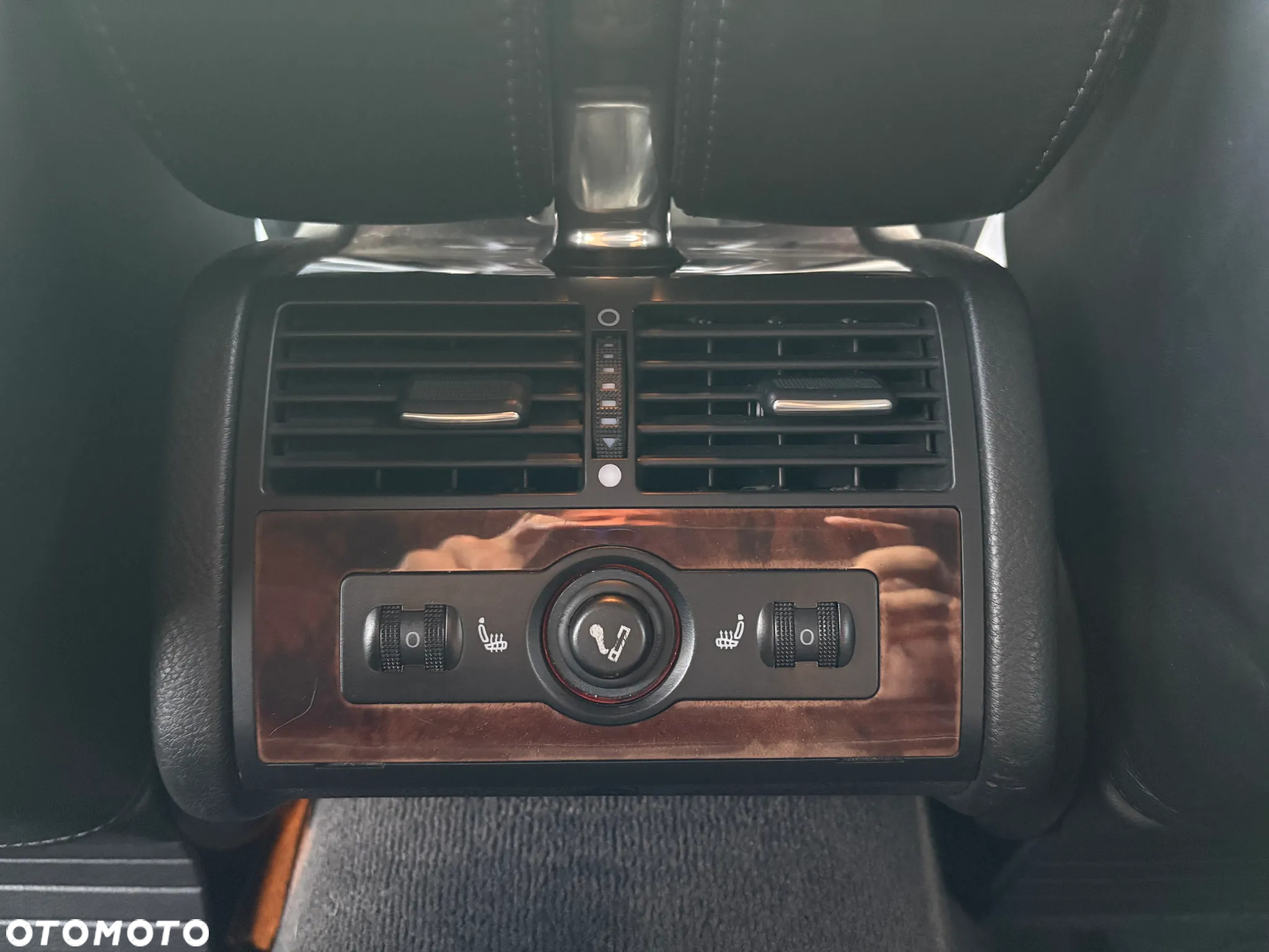Audi A8 4.2 L Quattro - 25