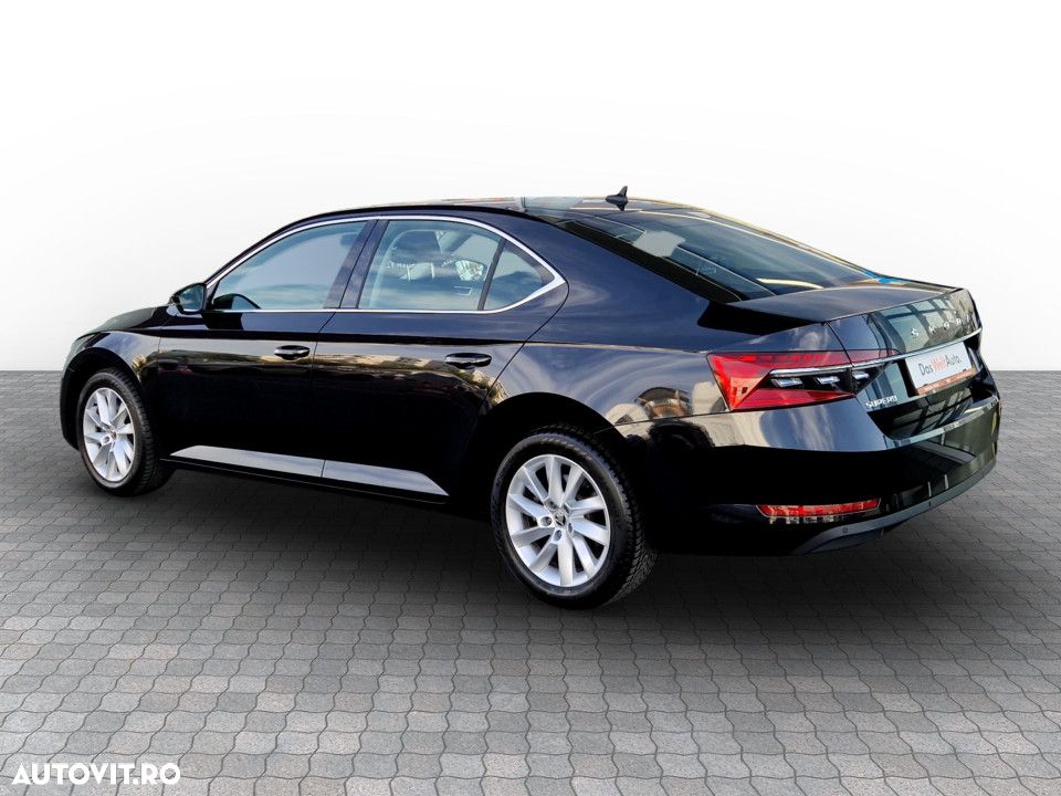 Skoda Superb 2.0 TDI DSG Style - 4