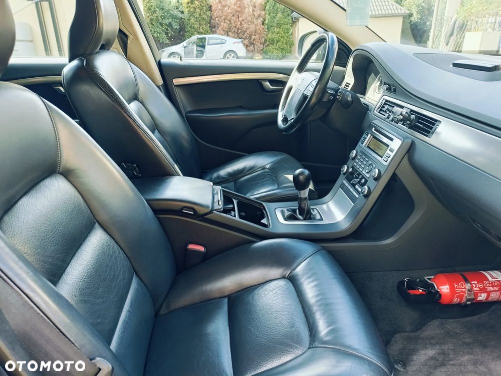 Volvo V70 2.0D Momentum - 13