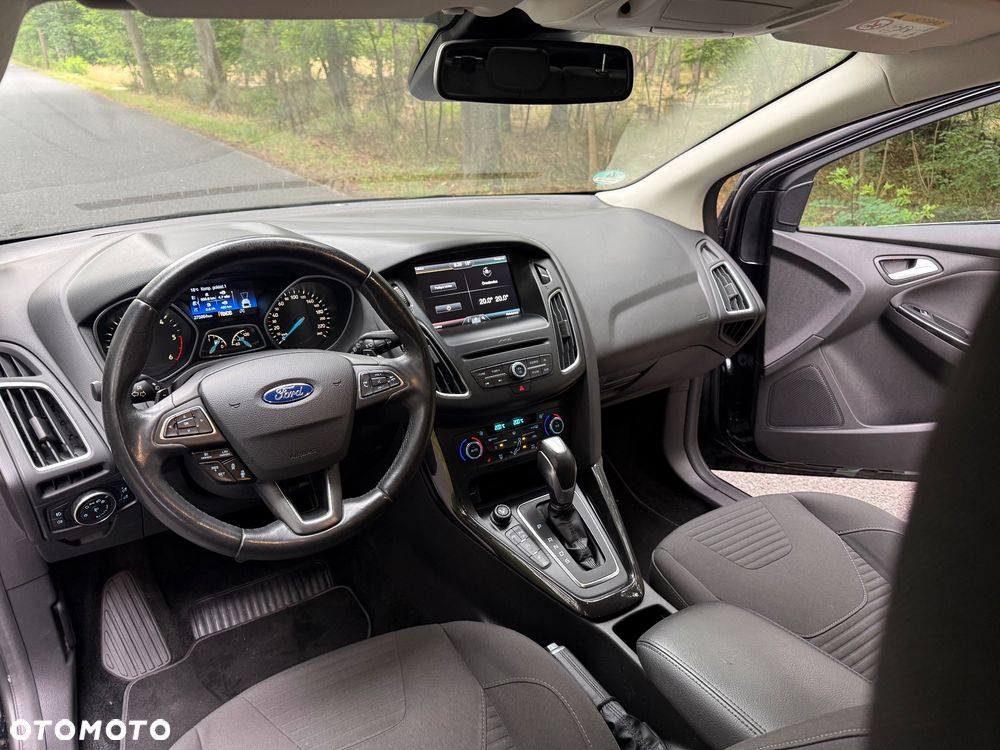 Ford Focus 1.5 TDCi SYNC Edition PowerShift - 5