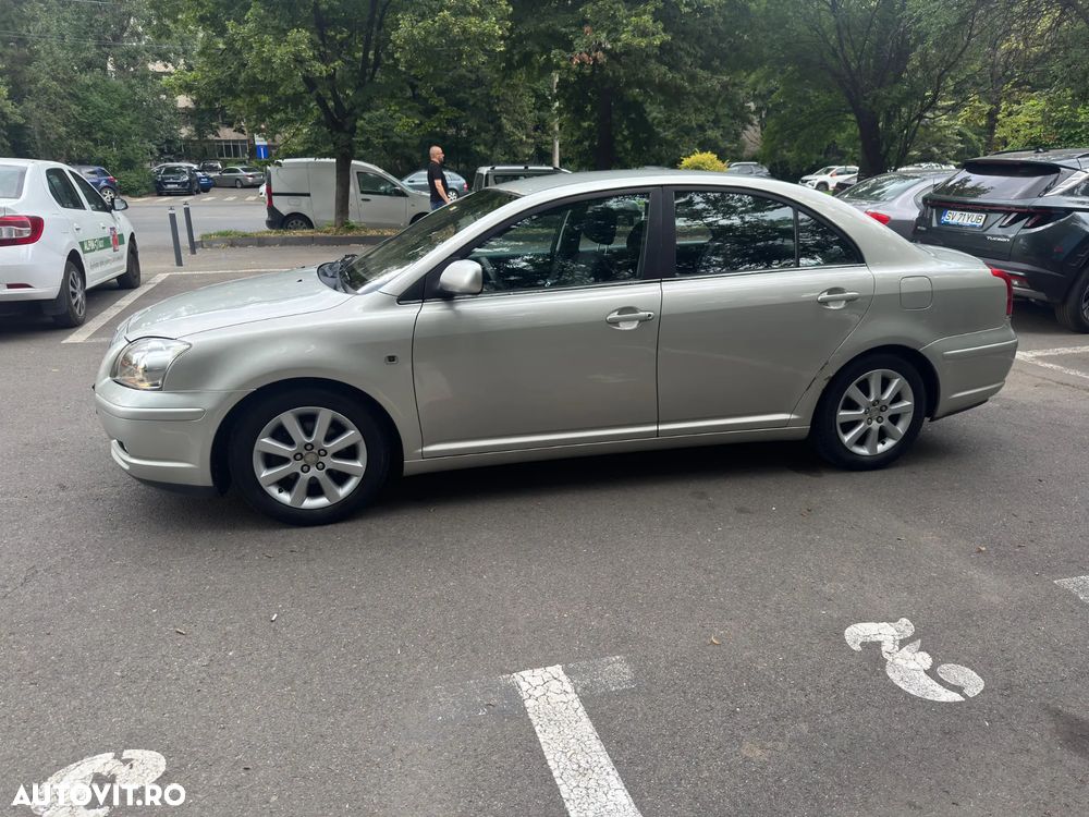 Toyota Avensis 1.8 Comfort - 7