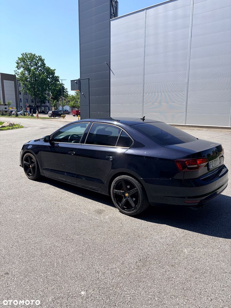 Volkswagen Jetta 1.4 TSI BMT Trendline - 6
