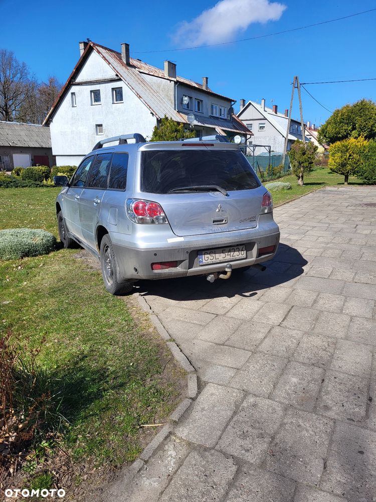 Mitsubishi Outlander - 2