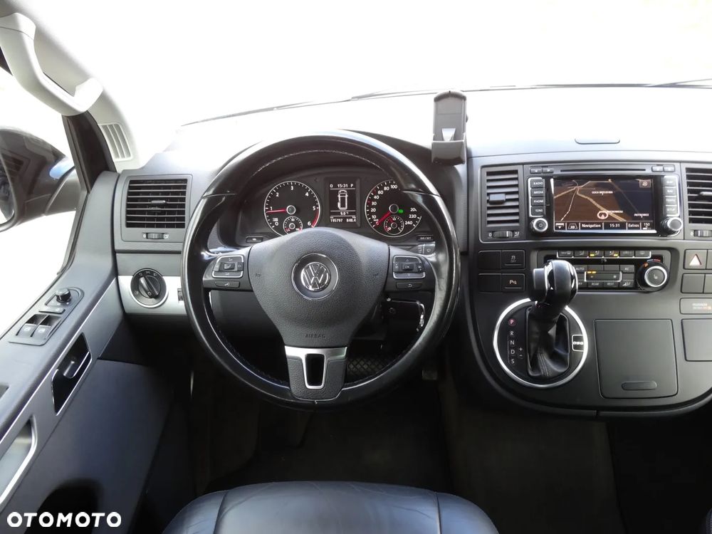 Volkswagen Multivan - 20