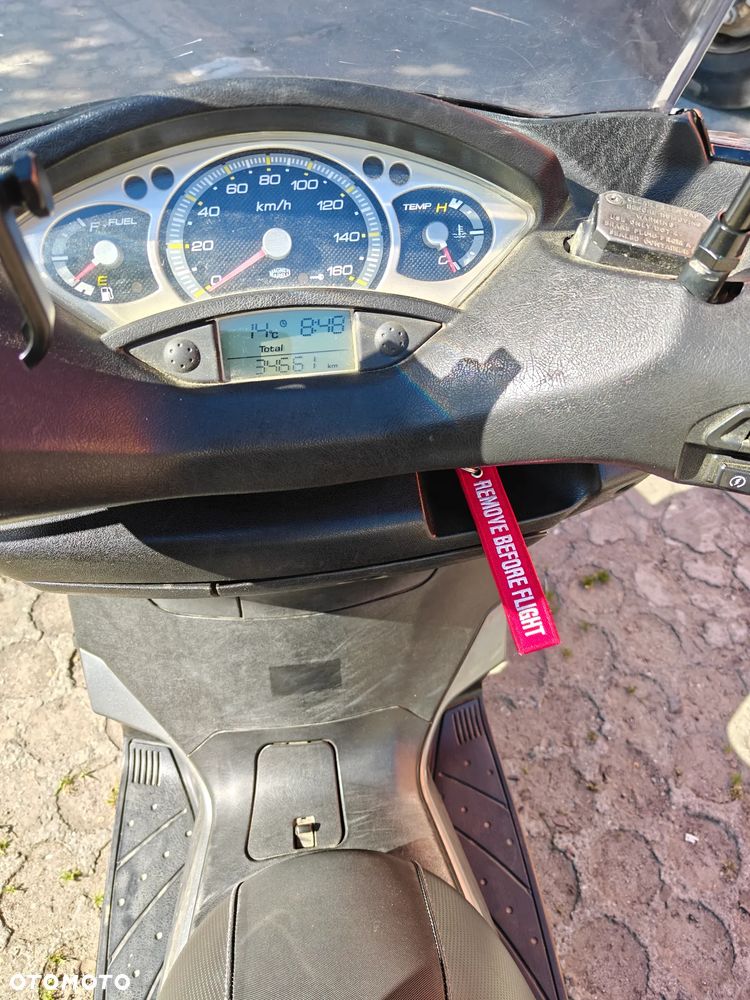 Yamaha X-max - 22