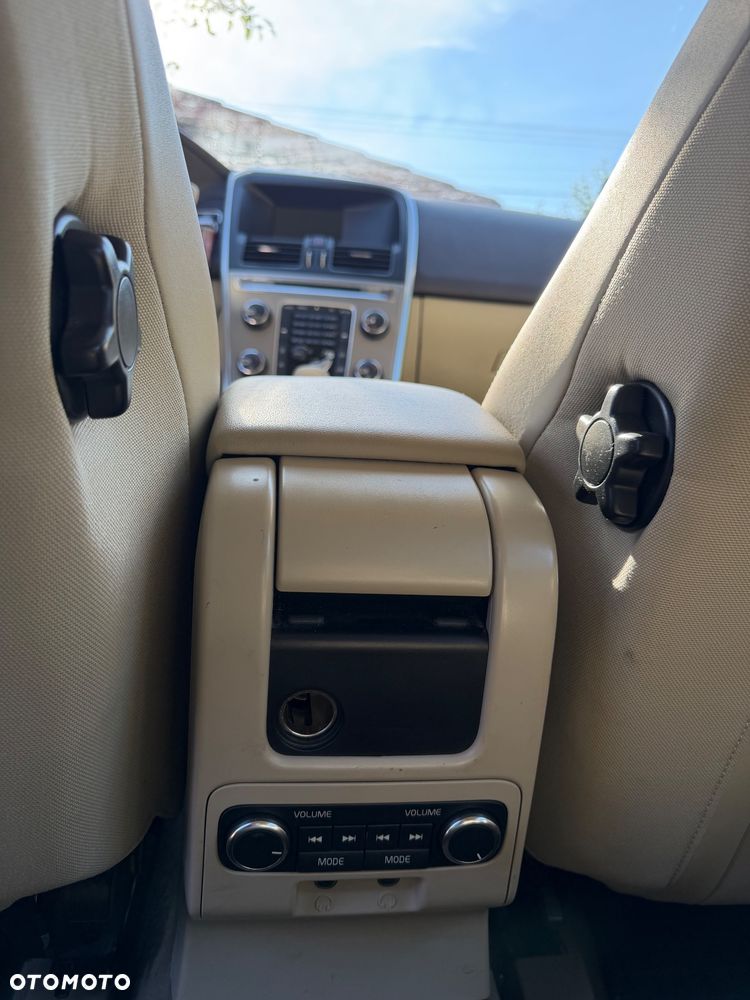 Volvo XC 60 D3 Momentum - 19