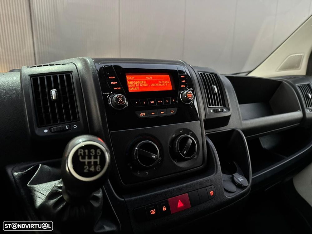 Peugeot Boxer 2.2 BlueHDi 335 L3 CD - 24