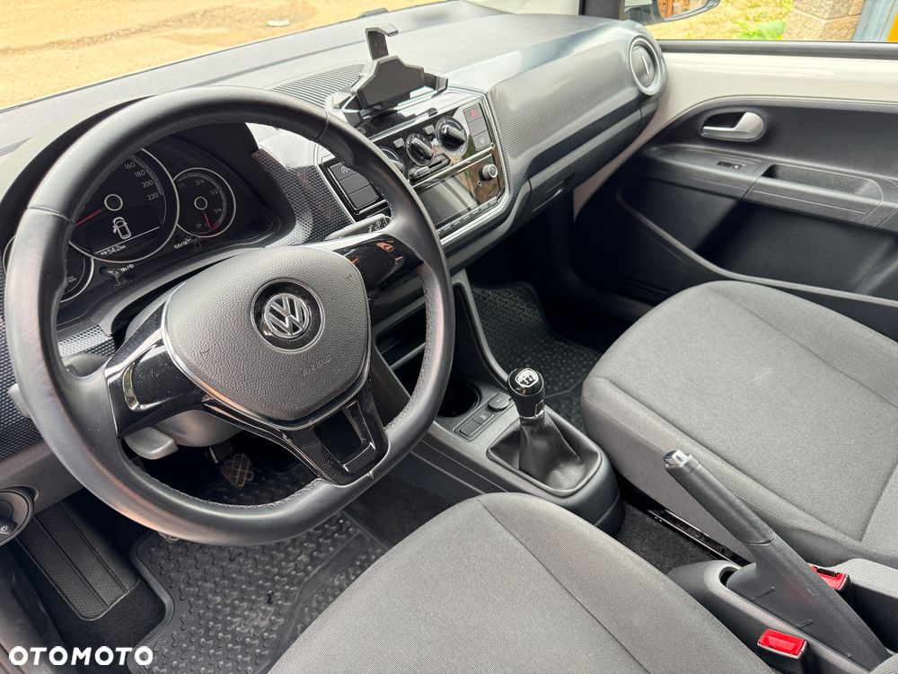 Volkswagen up! 1.0 move - 32