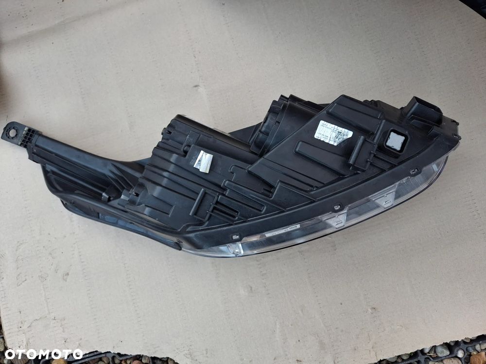 Lampa przednia lewa/prawa kia ceed III lift 2021 - 12