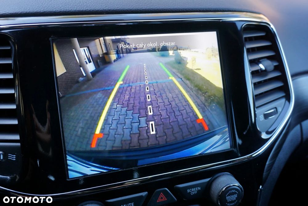 Jeep Grand Cherokee - 20