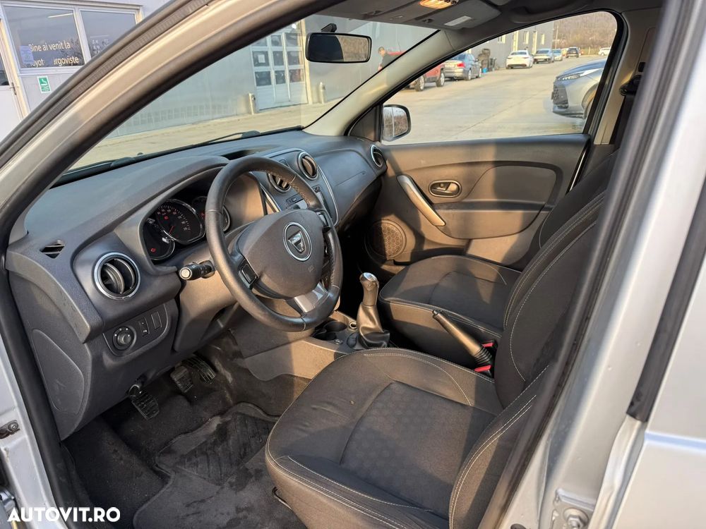 Dacia Sandero 1.2 75CP Laureate - 9