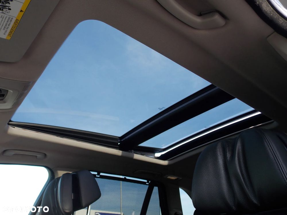 BMW X5 xDrive50i - 25
