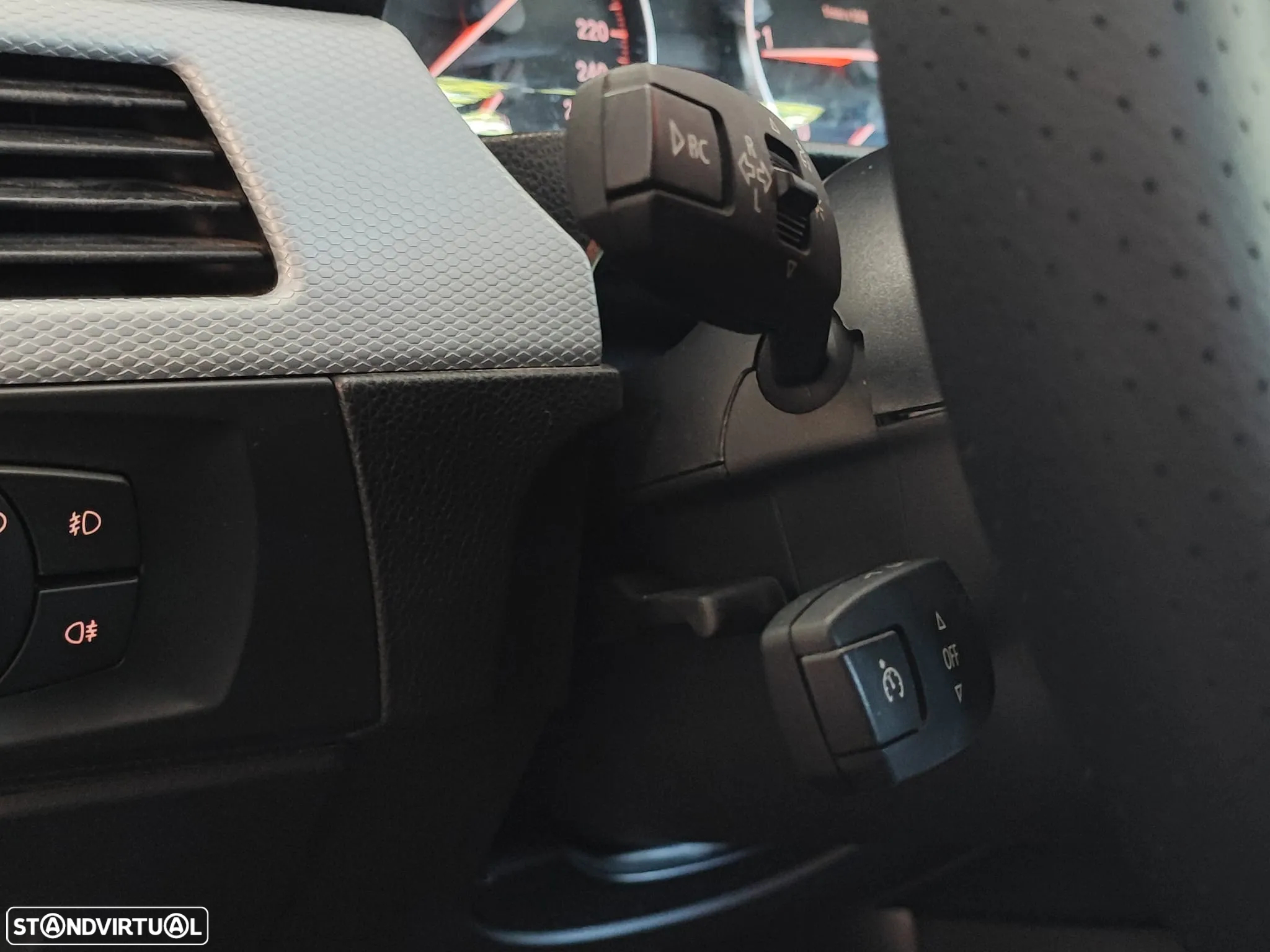 BMW 320 d Touring Navigation Sport - 27