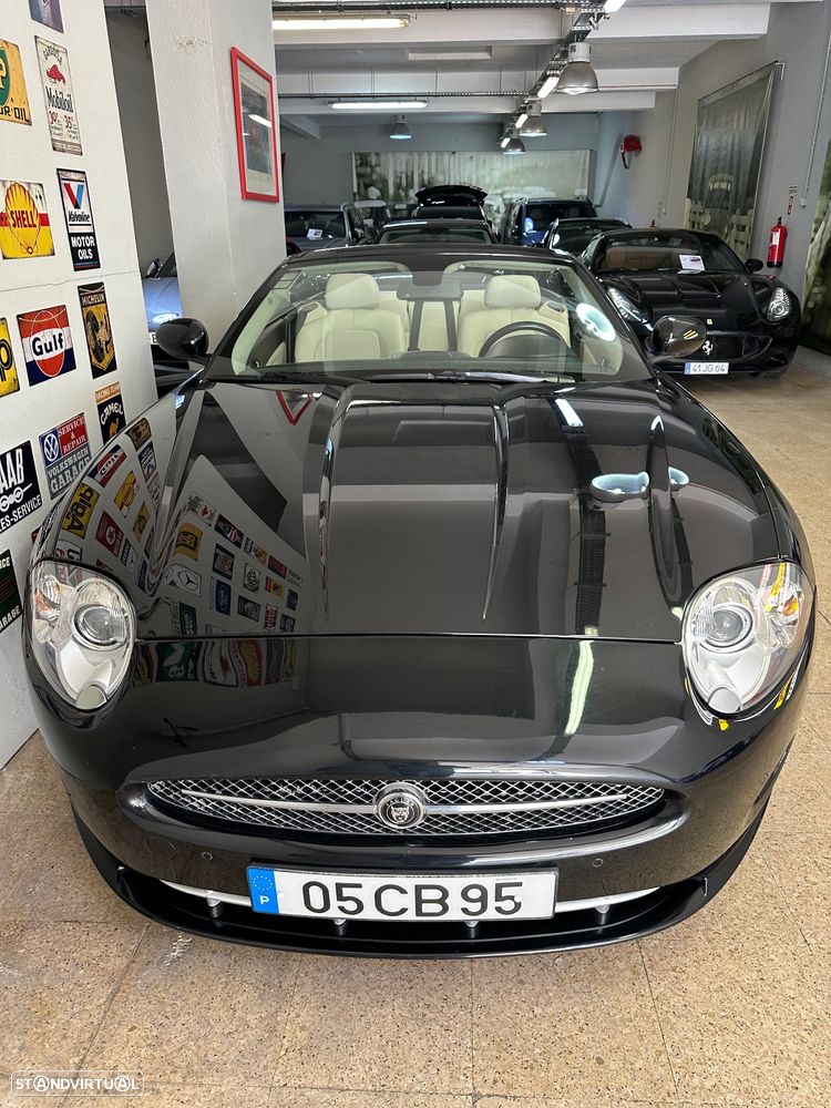 Jaguar XK 4.2 V8 Convertible - 2