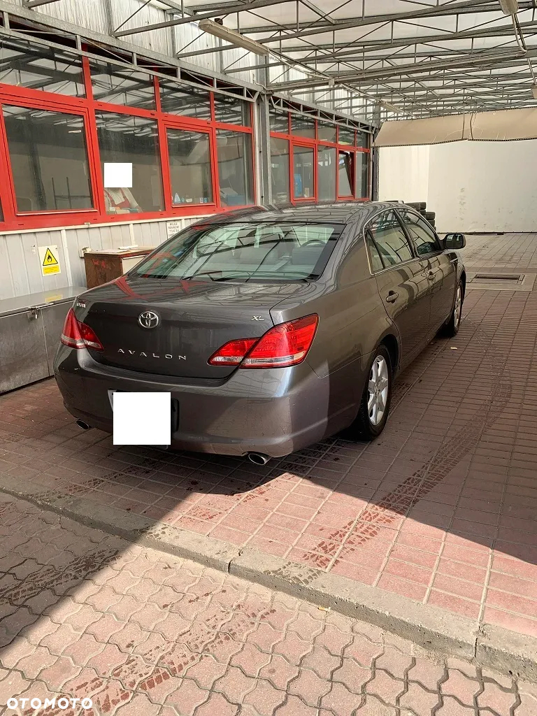 Toyota Avalon 3.5 XL - 17
