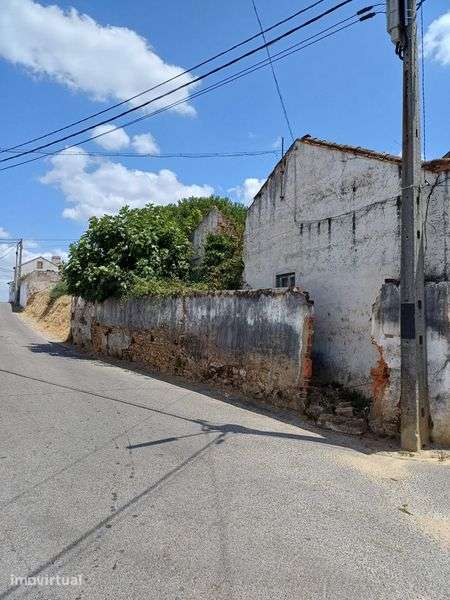 Moradia para remodelação - Grande imagem: 2/7