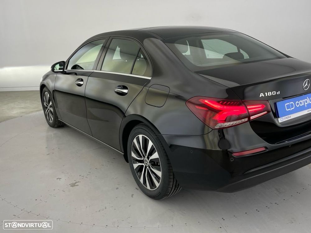 Mercedes-Benz A 180 Limousine d Style Aut. - 25