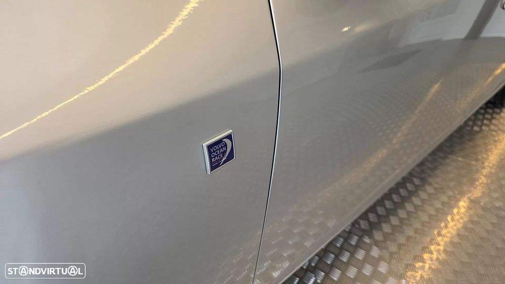 Volvo V60 2.0 D4 VOR - 30