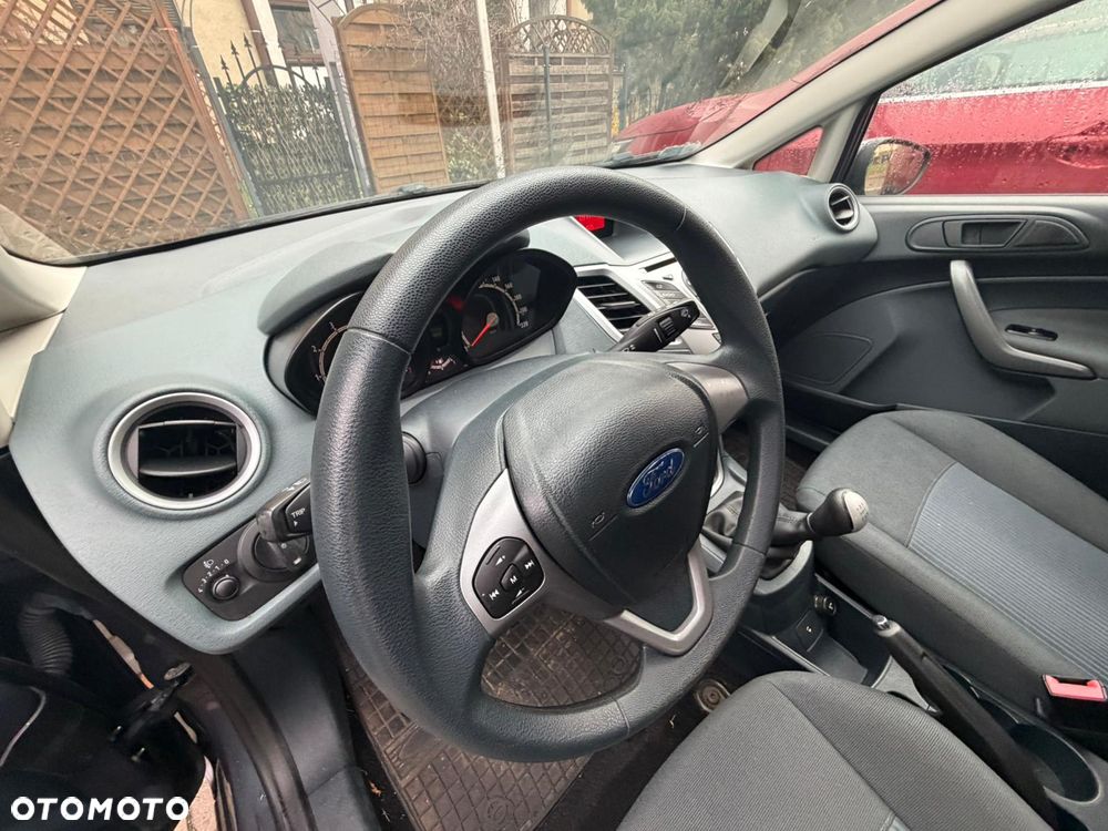 Ford Fiesta 1.25 Champions Edition - 18