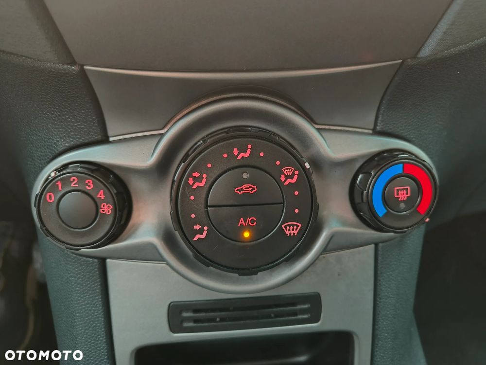 Ford Fiesta 1.25 Trend Edition - 15