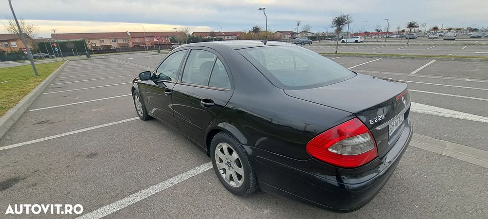 Mercedes-Benz E 220 CDI Automatik Elegance - 6