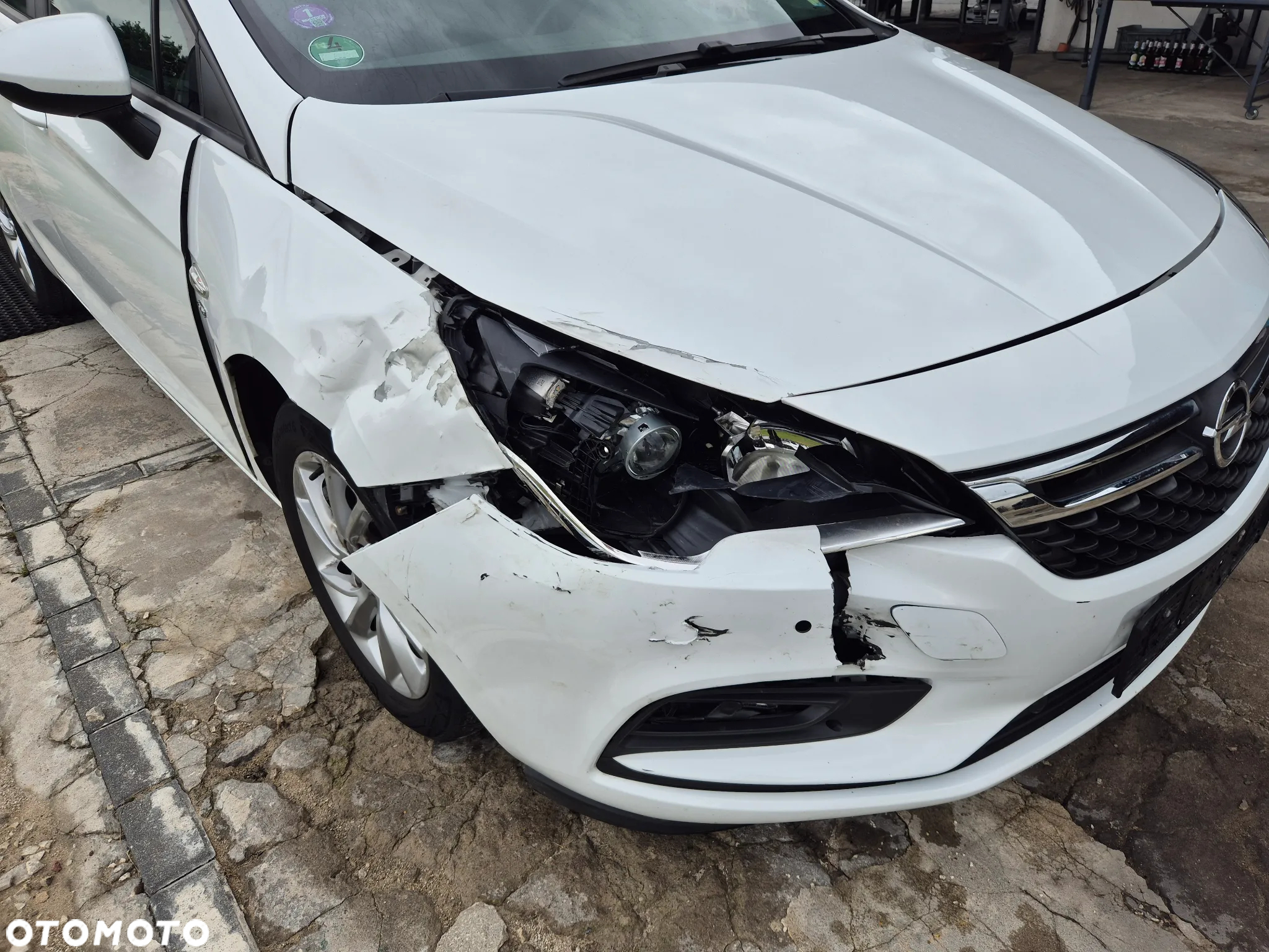 Opel Astra 1.4 Turbo Active - 24