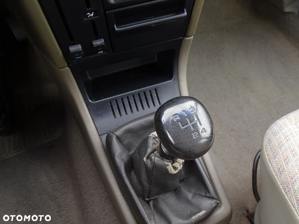 Opel Kadett 1.4 LS - 23