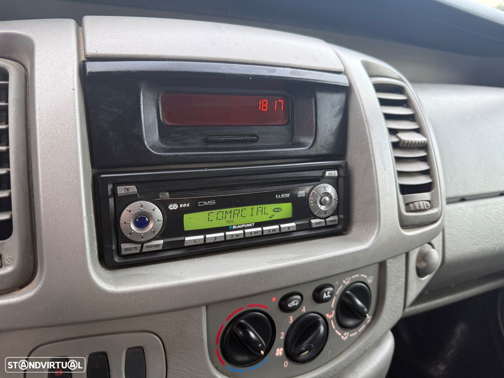 Renault Trafic 2.0 dCi 115 - 11