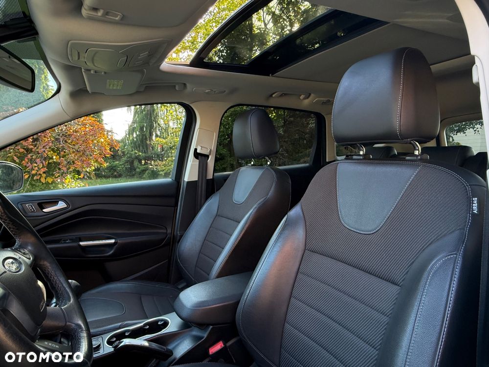 Ford Kuga - 12